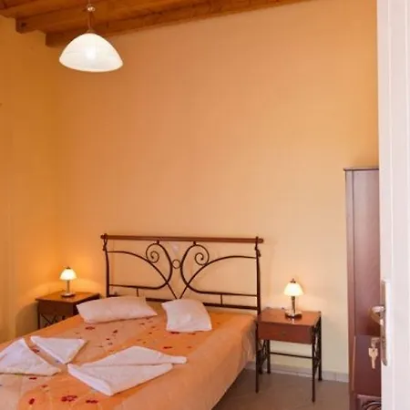 Meltemi Hotel *